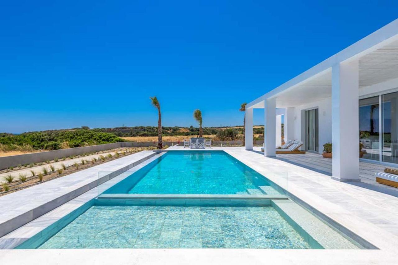 Seashore Beachfront Villa Lakhania Exterior foto