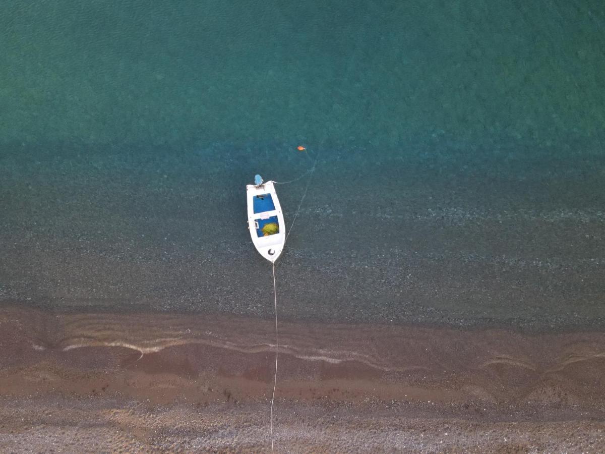 Seashore Beachfront Villa Lakhania Exterior foto